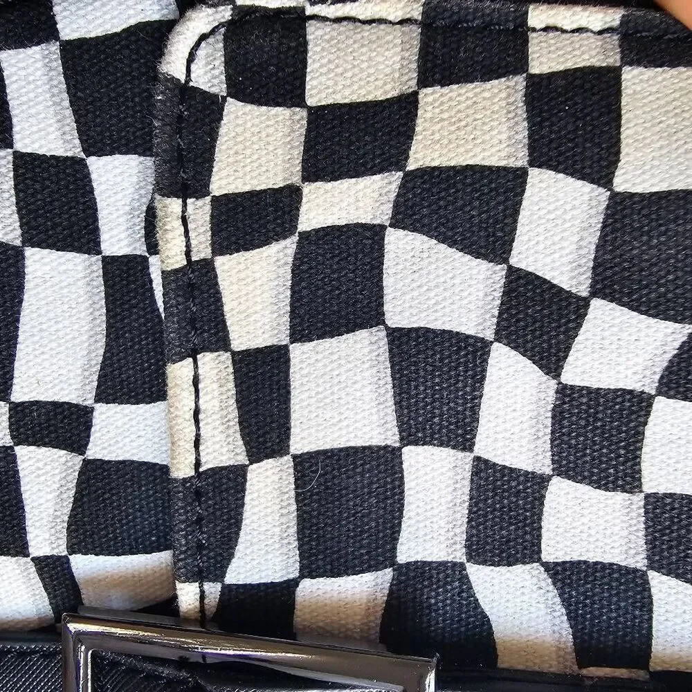 Forever 21 black and white checkered shoulder purse
